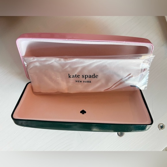 Kate Spade Glasses Case & Cleaning Cloth - Picture 2 of 2